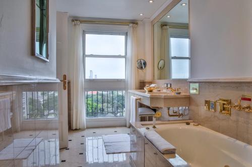 Bathroom, Alvear Palace Hotel - Leading Hotels of the World near Museo Nacional de Bellas Artes