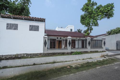 Super OYO 1582 Bungo Guest House