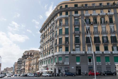 Vesuvio Blu, Naples
