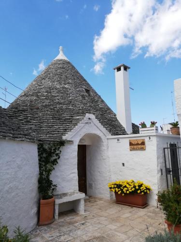 Trullo al vicoletto al civico 10, civico 8, civico 7 5