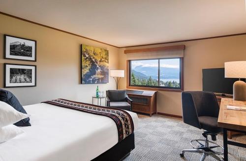 Superior River King Room