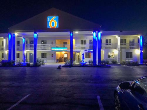 Motel 6-Martinsburg, WV