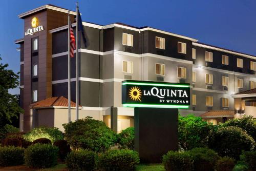 La Quinta by Wyndham Salem OR