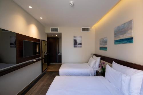 Classic Double or Twin Room image 2