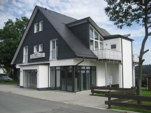A szálláshely kívülről, Pension Haus Astenblick in Altastenberg