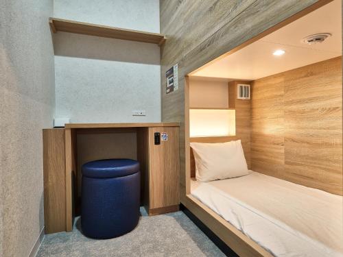 Cabin Room image 6