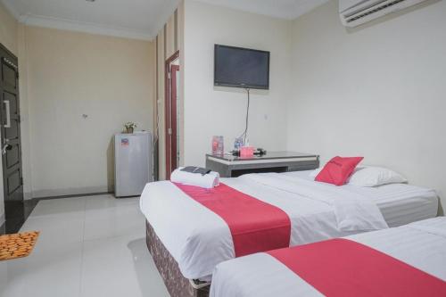 2 twin beds