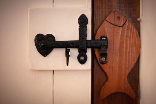 Beachcomber Cottage - image 19