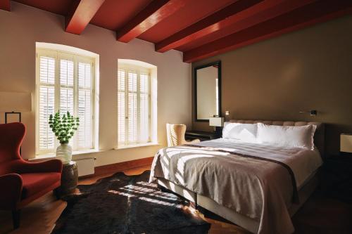 1 queen bed