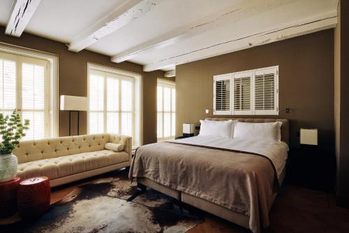 2 twin beds