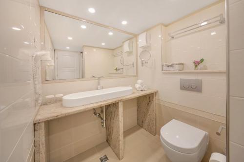 Apartments More - image 8