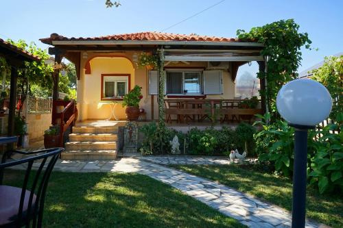  Anastasia's Beach House in 67061 Paralía Avdhíron