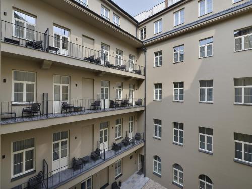 EA Hotel New Town - image 5