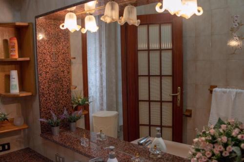 Bathroom, La bella Napoli in Historical Center
