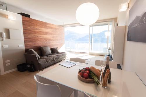 LookLake Suite One - image 3