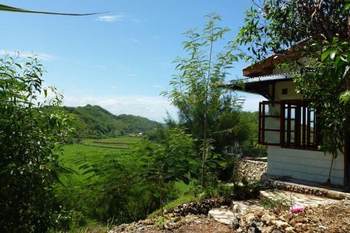 Fam Sugiono Cottage - Studio House - Wonosari