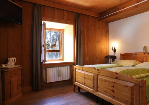 Double Room with Mountain View