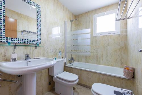 Two-Bedroom Apartment image 5
