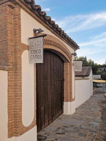 La Casona de los Cinco Canos