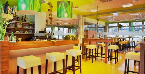 Hotel Greenrooms - image 5