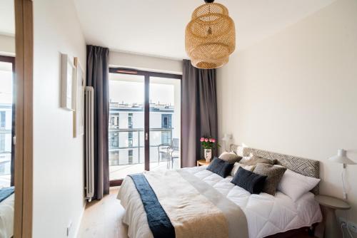 Apartment near Chopin Airport with parking place, Varšava (fotografie 6)