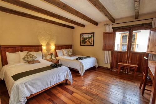 221495273 Hotel San Marcos
