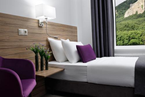 Hotel Orlinye Skaly - image 5