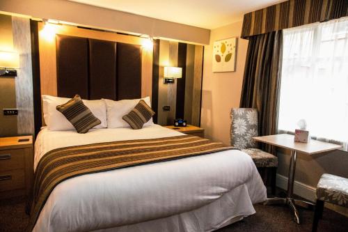 Trivelles Park Hotel - image 10