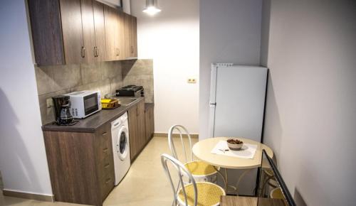  Modern Design Downtown Luxury Apartment in Mytilini