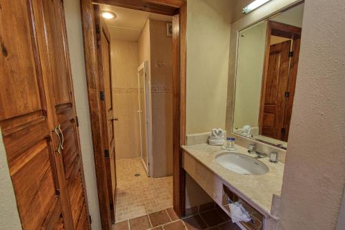 221506818 Hotel San Marcos