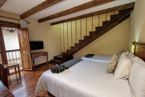 221506862 Hotel San Marcos