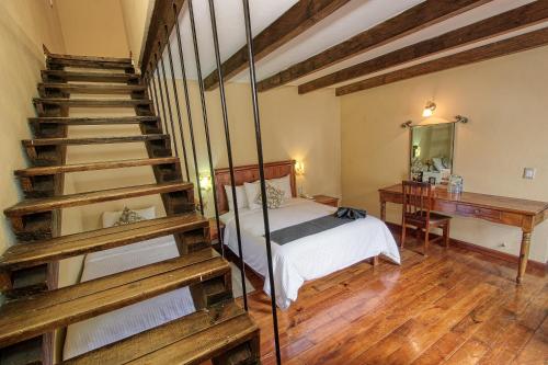 221506891 Hotel San Marcos