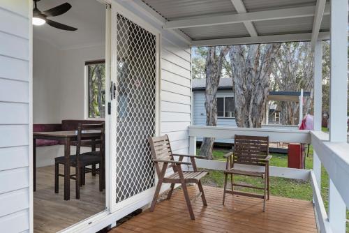 Economy 2 Bedroom Cabin - Sleeps 6 image 2