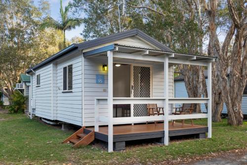 Economy 2 Bedroom Cabin - Sleeps 6 room in Discovery Parks - Byron Bay