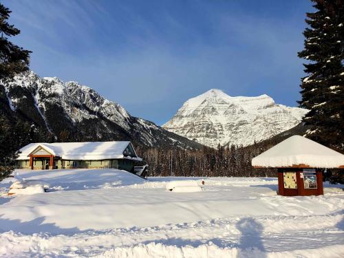 Tuvākā izklaides vieta, Mica Mountain Lodge & Log Cabins in Tête Jaune Cache (BC)