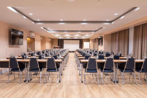 Rated highly by Business travelers