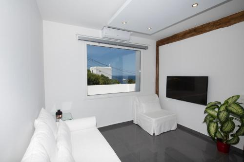 Zannis Hotel - image 3