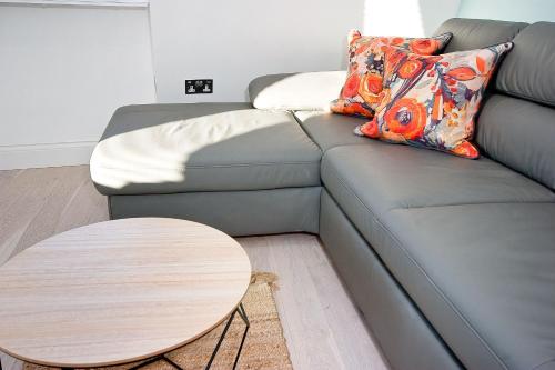 Interlude House E Penthouse - image 2