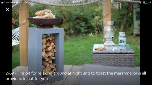 Picture of Shepherds Hut With Hot Tub