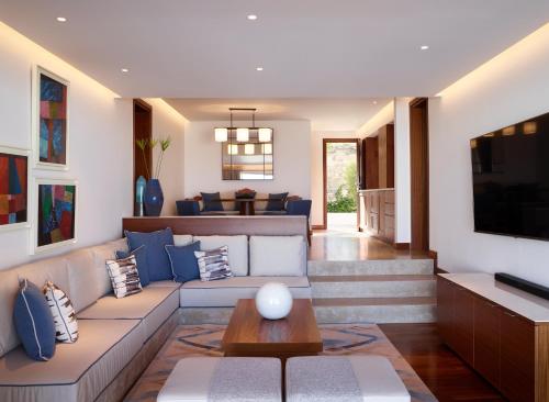 2 bedrooms, 3 beds