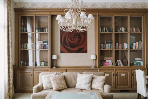221572082 Art Hotel