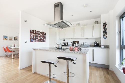 Oval Road III by onefinestay
