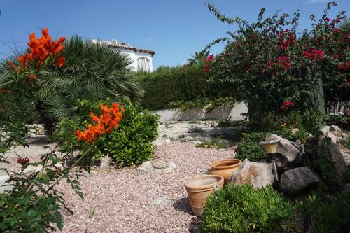 Muriel House - image 2