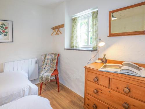 Ffrwd Cottage - image 2
