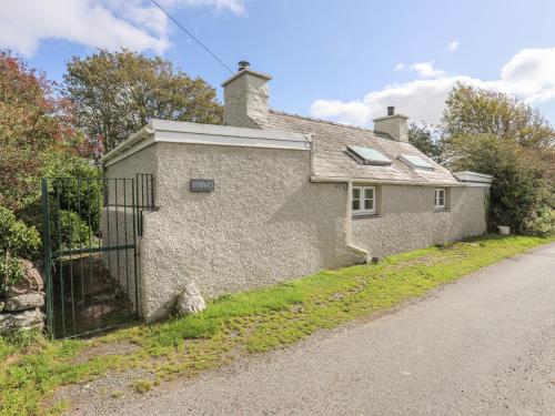 Ffrwd Cottage - image 3