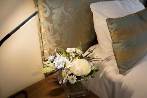 Abbeyfield Lodge - image 10