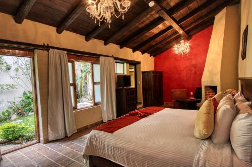 221624181 Hotel San Marcos