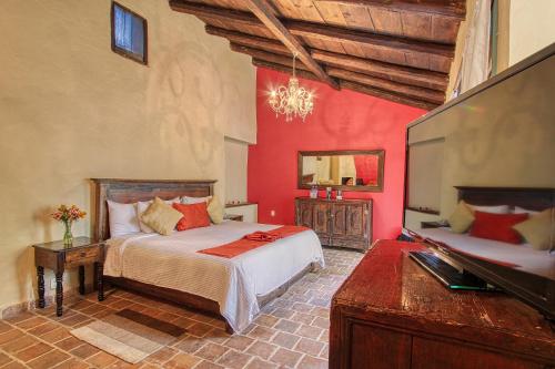 221624305 Hotel San Marcos