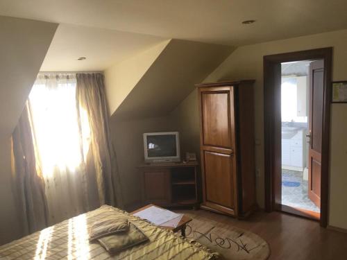 Hotel Cosmos