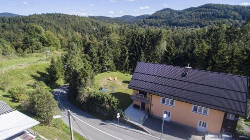  Apartman Sara - Delnice, Pension in Delnice bei Razloge